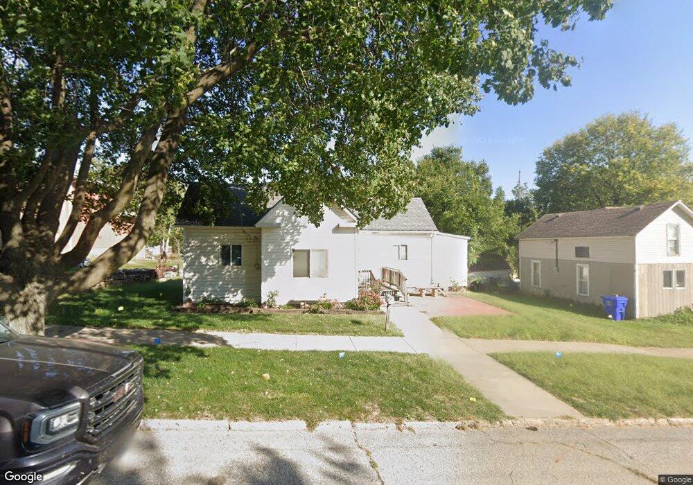 207 S 4th Ave, Logan, IA 51546 - photo 1