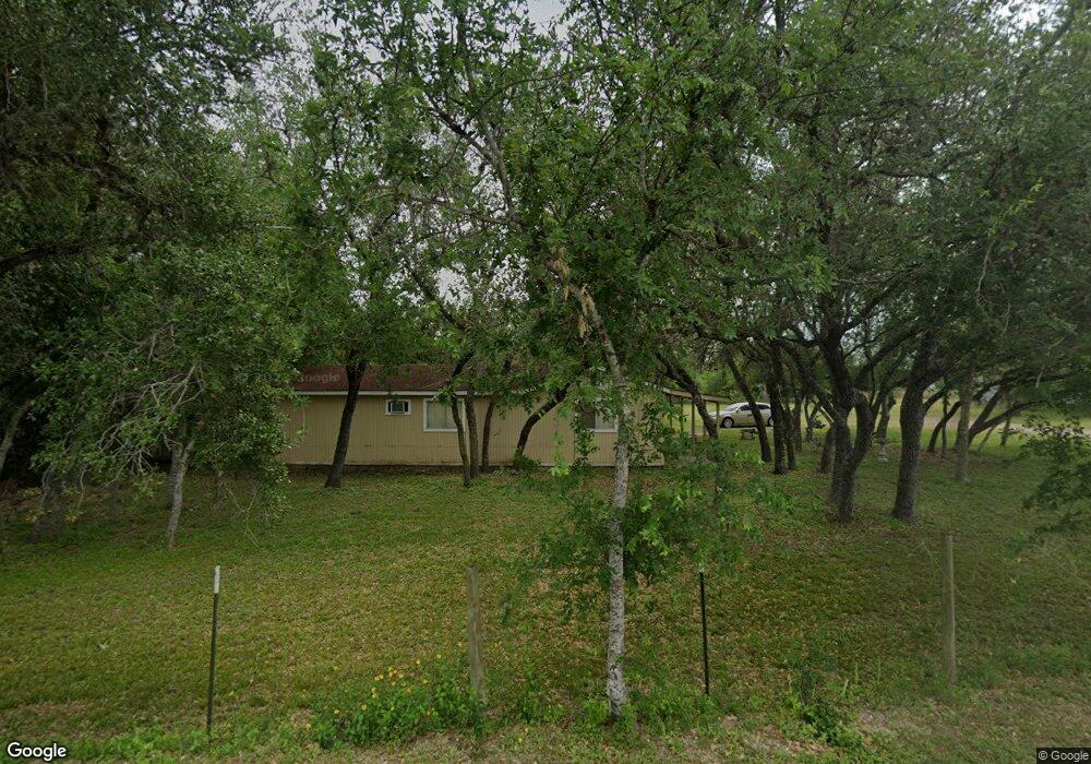 2523 Orange Ln, Beeville, TX 78102 - photo 1