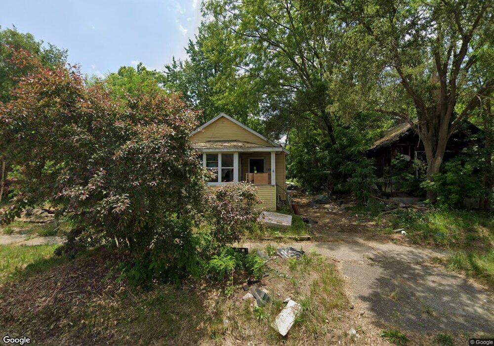 1720 Wyoming Ave, Flint, MI 48506 - photo 1