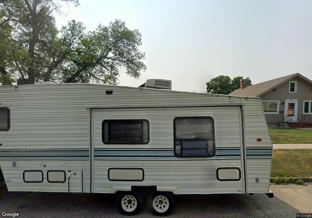 820 3rd Ave SE, Jamestown, ND 58401 - photo 1