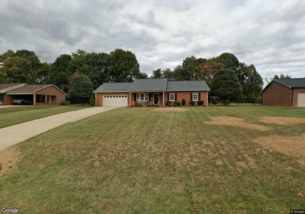 152 Doe Trail Ln, Statesville, NC 28625 - photo 1