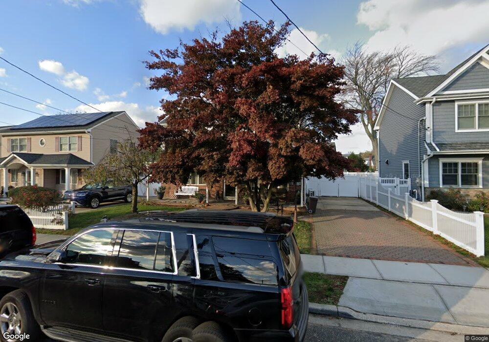 205 Baldwin Place, Oceanside, NY 11572 - photo 1