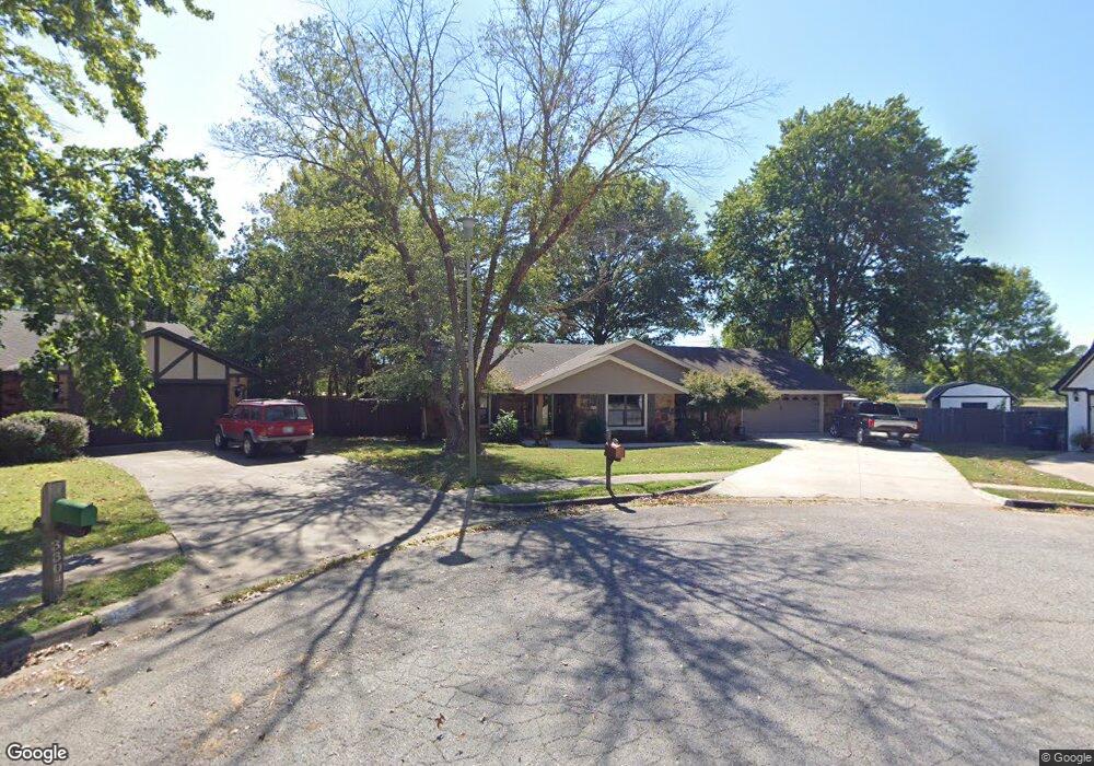 3305 SE Kensington Ct, Bartlesville, OK 74006 - photo 1