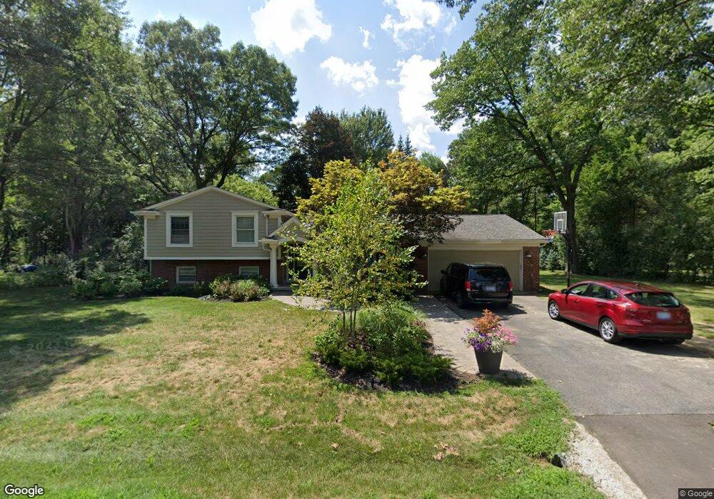 32871 Chatham Ln, Franklin, MI 48025 - photo 1