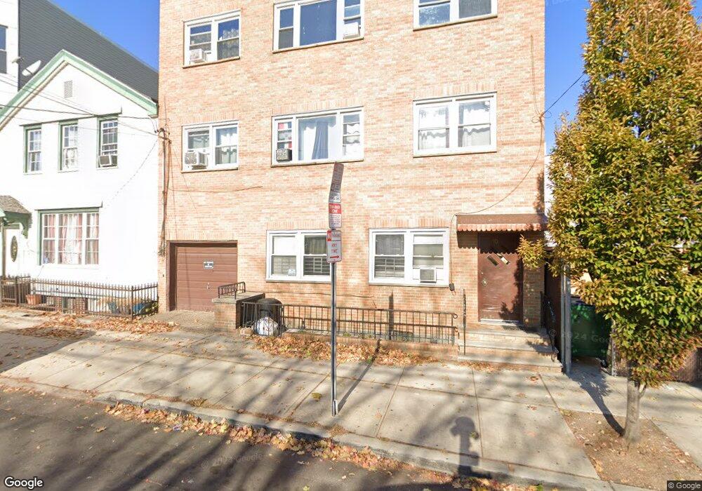 70 Manhattan Ave unit 2, Jersey City, NJ 07307 - photo 1