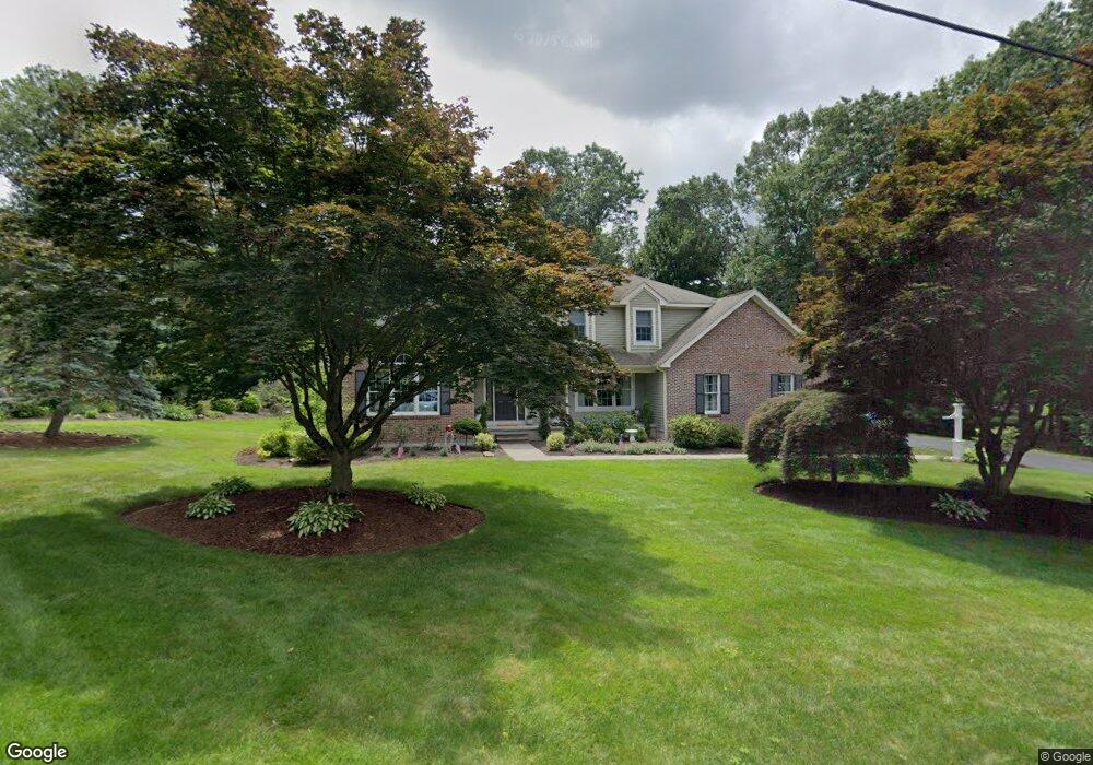 2 Lantern Ln, Cumberland, RI 02864 - photo 1