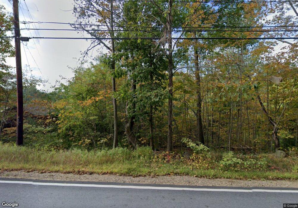 139 2nd Crown Point Rd, Barrington, NH 03825 - photo 1