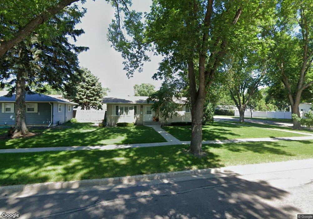 301 Forest Ave N, Fargo, ND 58102 - photo 1