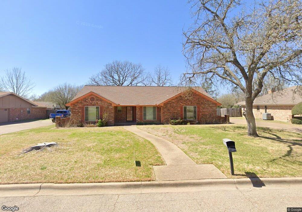 806 Stonelake Dr, Cleburne, TX 76033 - photo 1