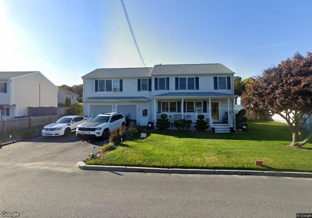 231 Locust Glen Dr, Cranston, RI 02921 - photo 1