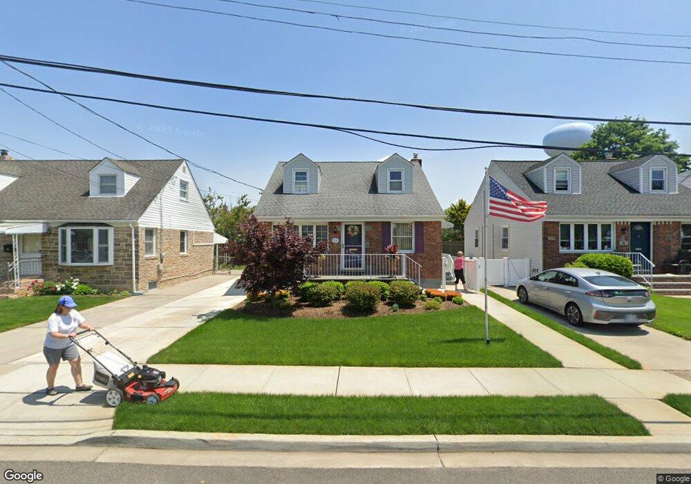 50 11th Ave, Mineola, NY 11501 - photo 1