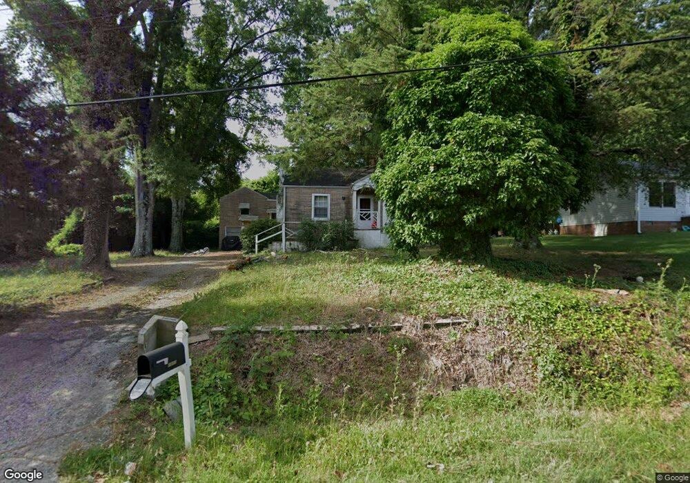 1811 Opal Dr, Greensboro, NC 27403 - photo 1