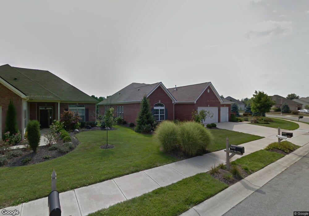 11623 Seven Oaks Dr, Fishers, IN 46038 - photo 1