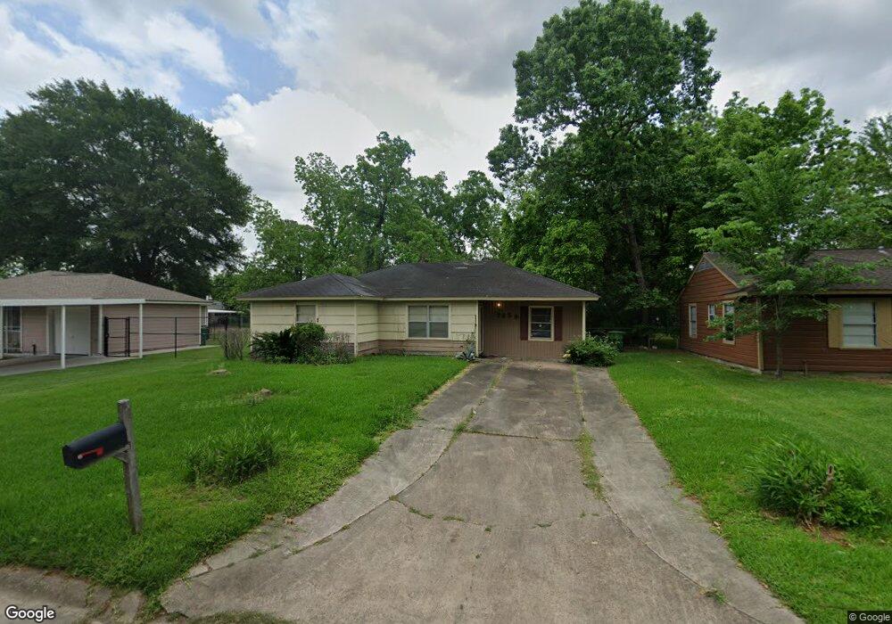 7256 Yoe St, Houston, TX 77016 - photo 1