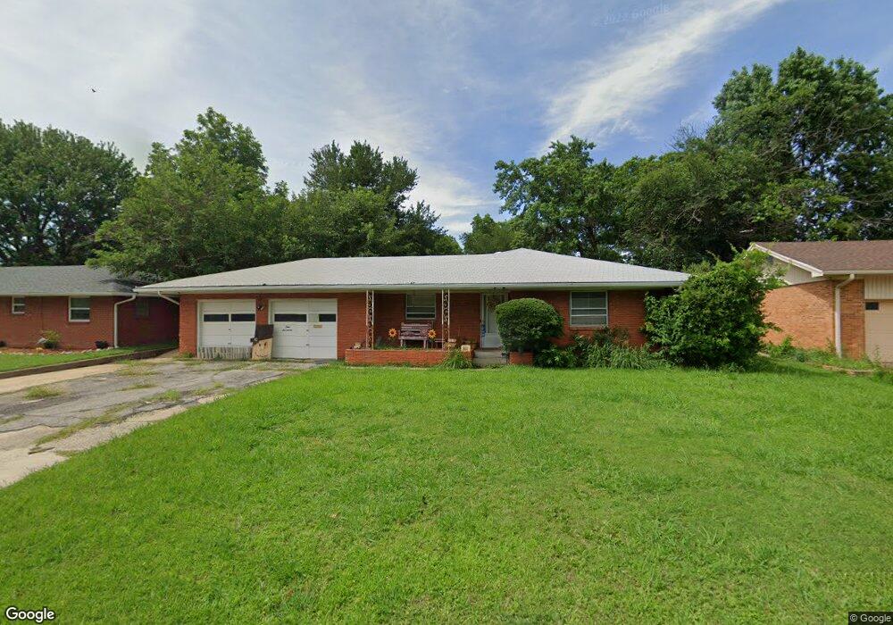 917 Elm St, Ardmore, OK 73401 - photo 1