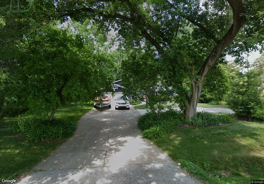 13950 Wrayburn Rd, Elm Grove, WI 53122 - photo 1