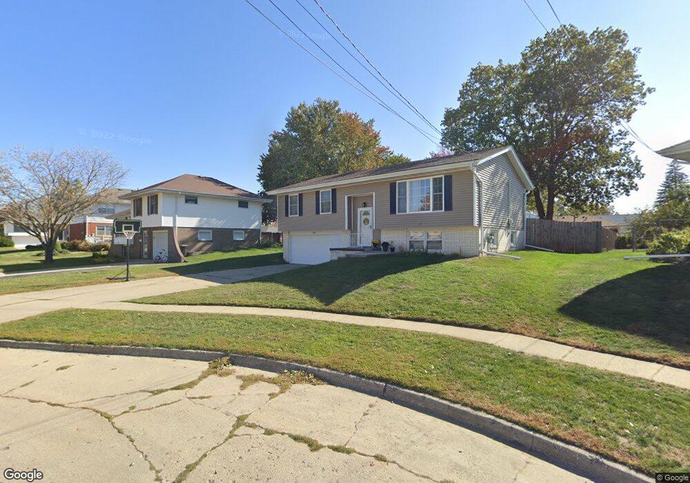 1507 N 5th Ave E, Newton, IA 50208 - photo 1