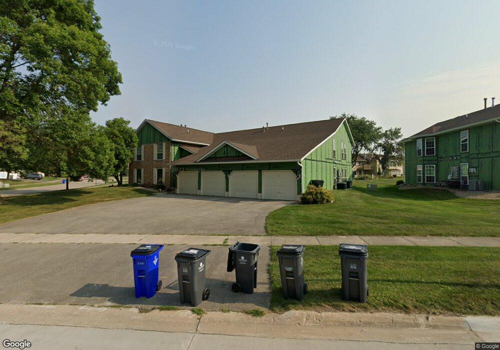3814 Foxborough Terrace NE unit D, Cedar Rapids, IA 52402 - photo 1