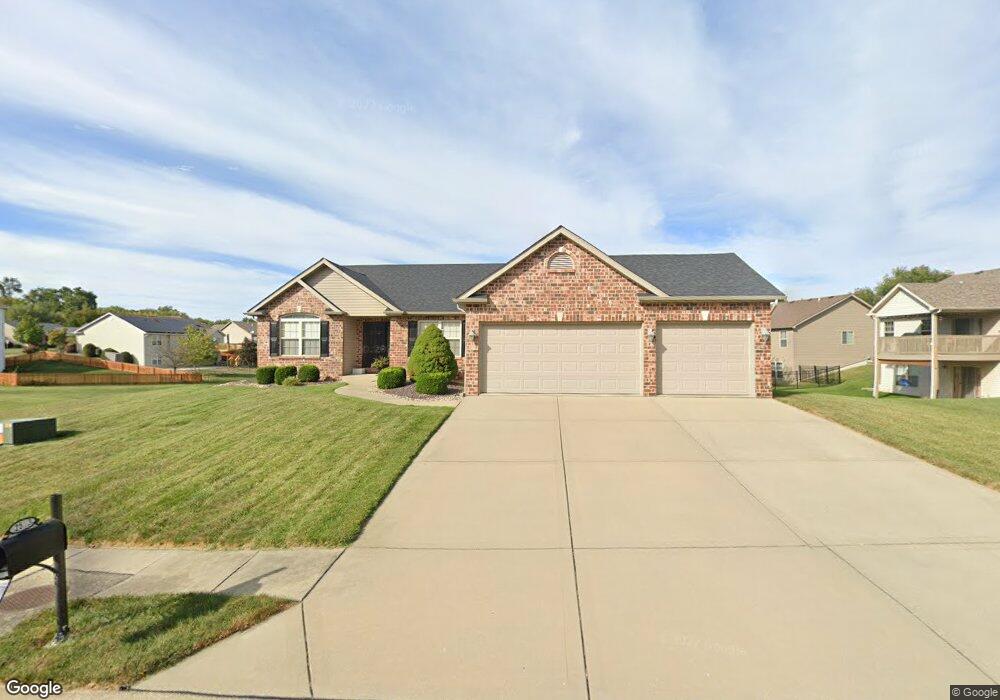 2523 Liberty Dr, Maryville, IL 62062 - photo 1