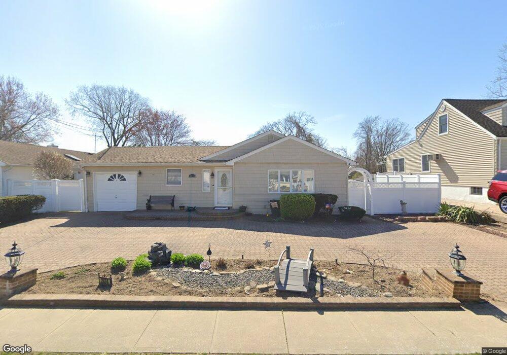 2474 Park Place, Bellmore, NY 11710 - photo 1