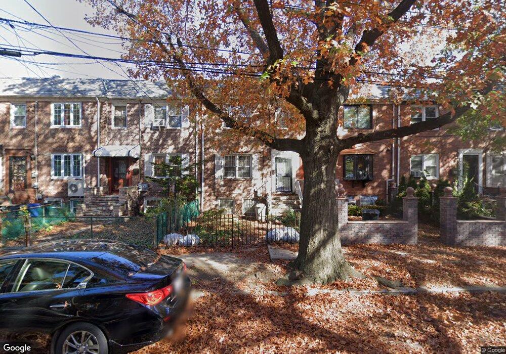 11011 172nd St, Jamaica, NY 11433 - photo 1