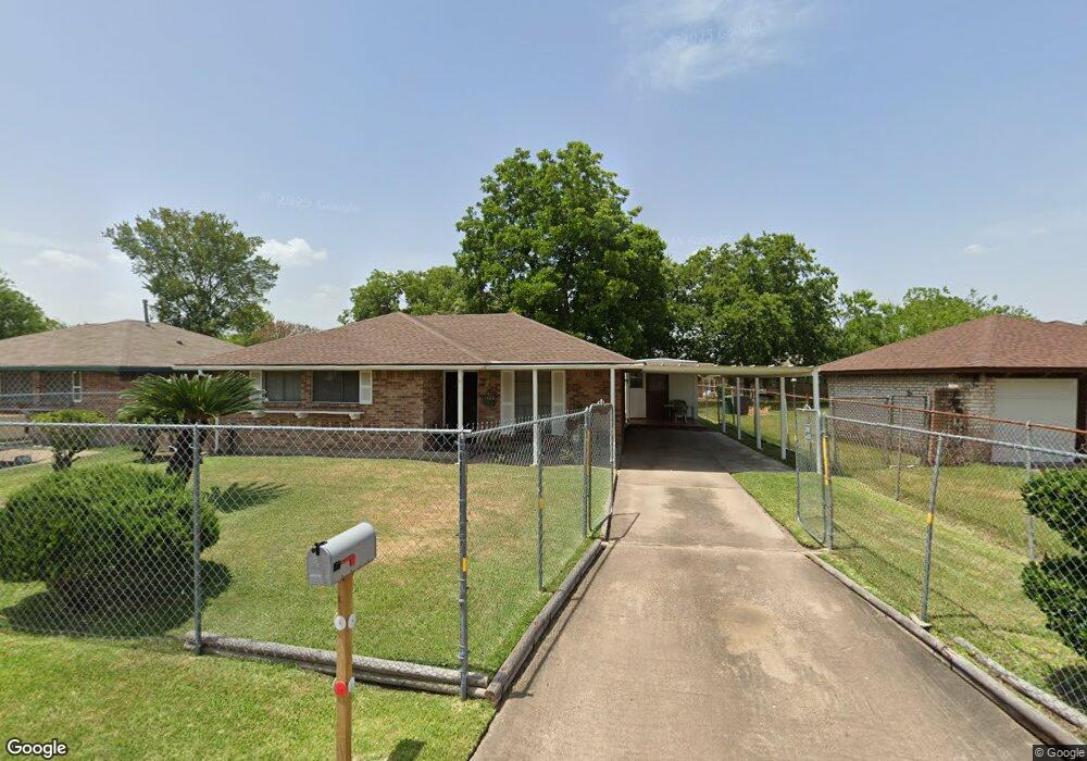 818 Grenshaw St, Houston, TX 77088 - photo 1