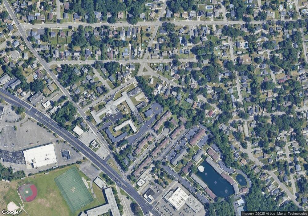 35 Philip Walk unit Pw38, W. Babylon, NY 11704 - photo 1