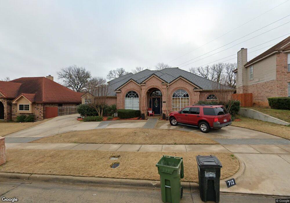 713 Evergreen Dr, Hurst, TX 76054 - photo 1