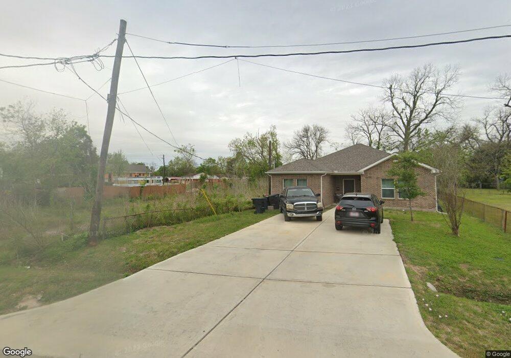 947 Green Meadow Ln unit D, Houston, TX 77091 - photo 1