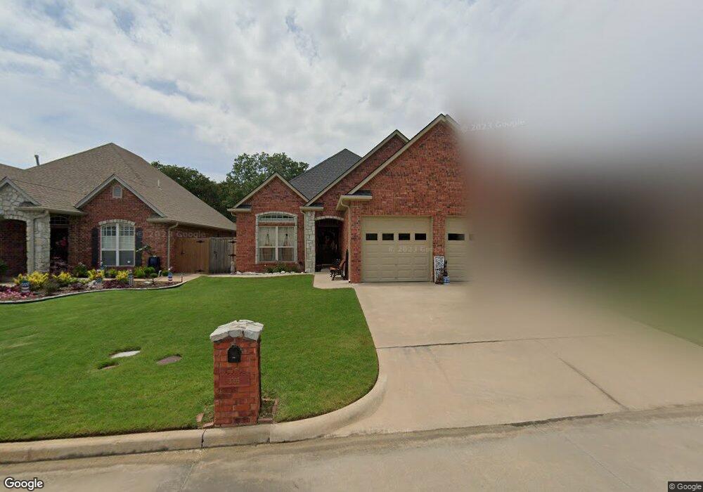 3705 Oakleaf Ct, Duncan, OK 73533 - photo 1