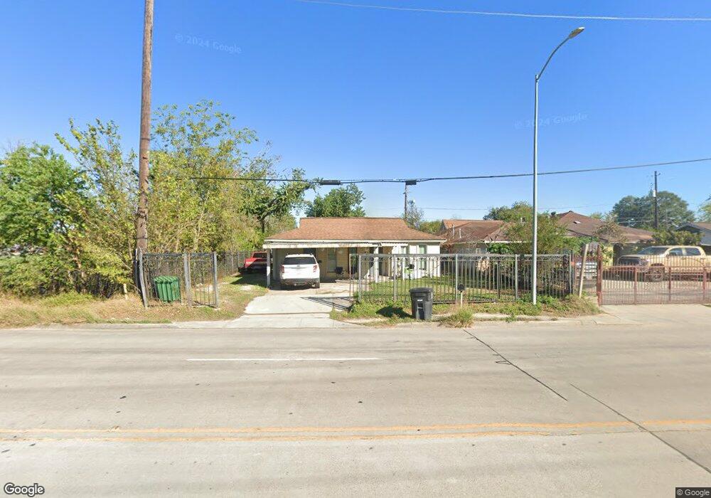 2558 W Little York Rd, Houston, TX 77091 - photo 1