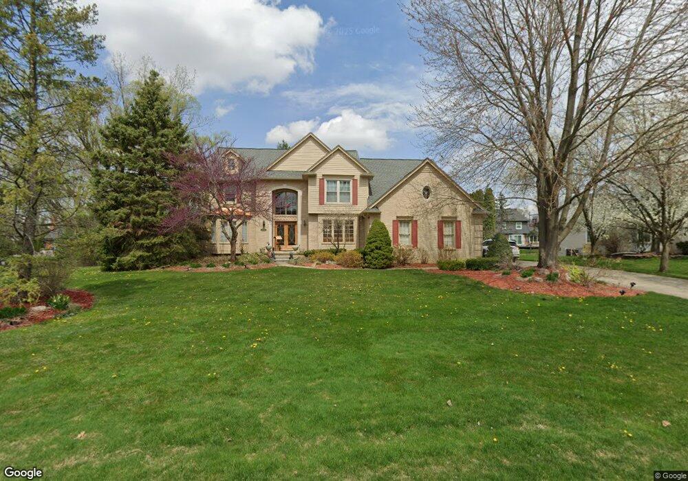1027 Dobson Ln, Bloomfield Hills, MI 48304 - photo 1
