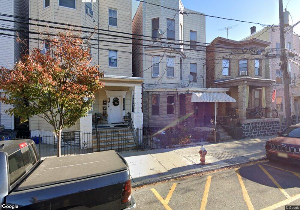 218 Maple St, Weehawken, NJ 07086 - photo 1