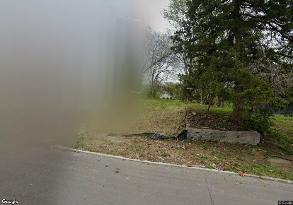 6735 Bales Ave, Kansas City, MO 64132 - photo 1