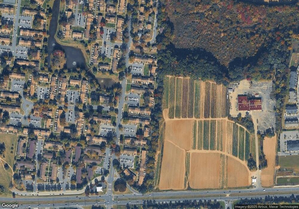 726 Twin Rivers Dr N, East Windsor, NJ 08520 - photo 1