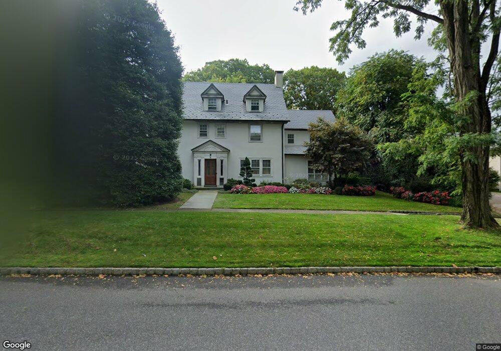 180 Schenck Ave, Great Neck, NY 11021 - photo 1