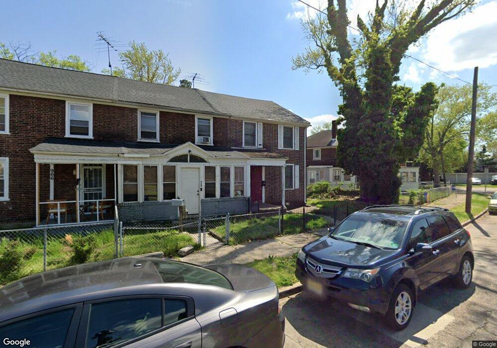 962 Niagara Rd, Camden, NJ 08104 - photo 1