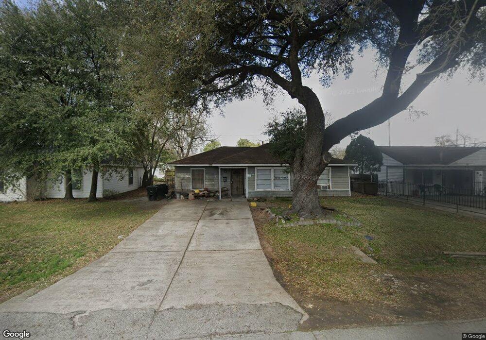 63 Trenwood Ln, Houston, TX 77022 - photo 1