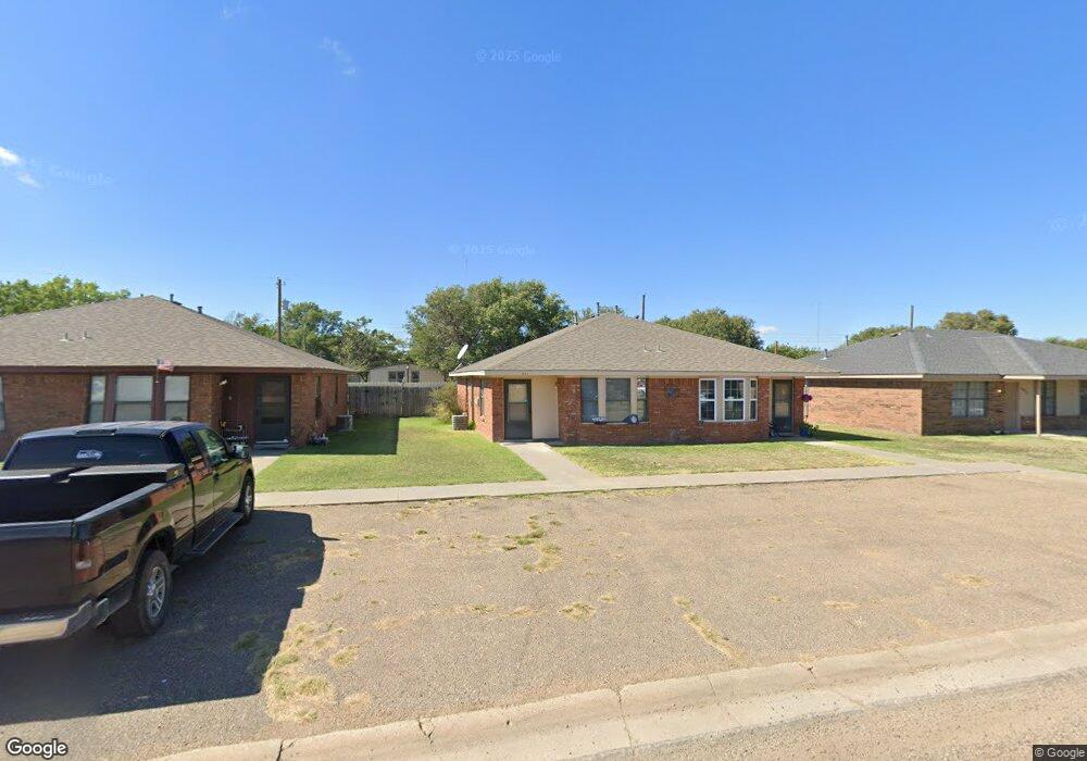 521 N Meredith Ave unit 523, Dumas, TX 79029 - photo 1
