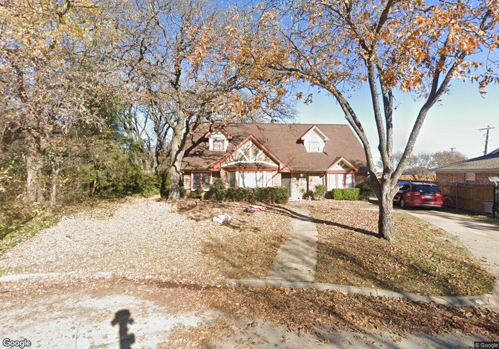 46 Lincolnshire Cir, Bedford, TX 76021 - photo 1