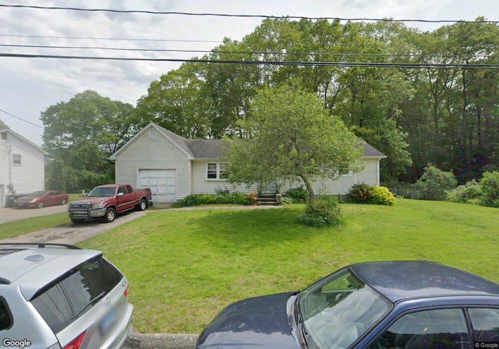 15 Devon Dr, Pawcatuck, CT 06379 - photo 1