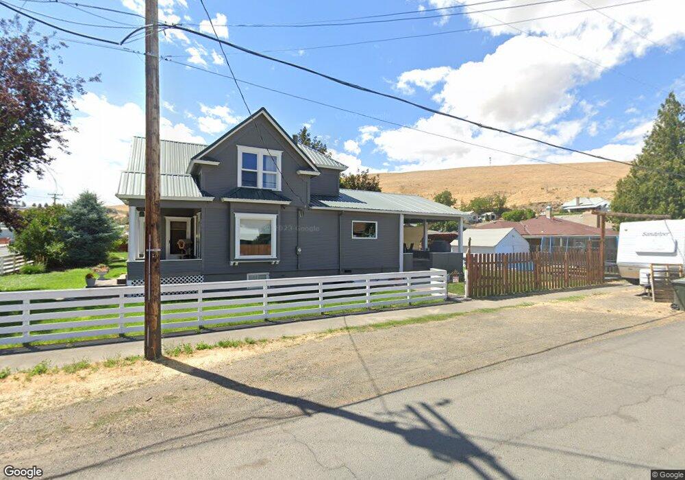 395 N Gale St, Heppner, OR 97836 - photo 1