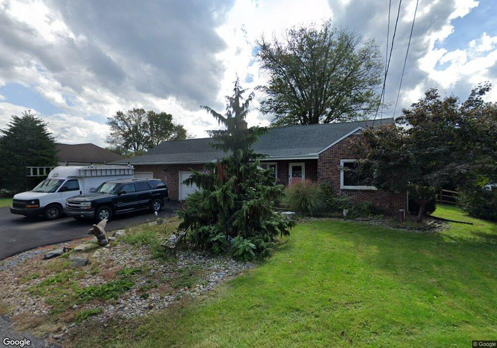 4620 Huyett St, Reading, PA 19606 - photo 1