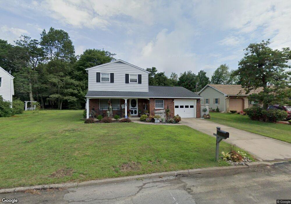 60 Hilltop Rd, Hazleton, PA 18201 - photo 1