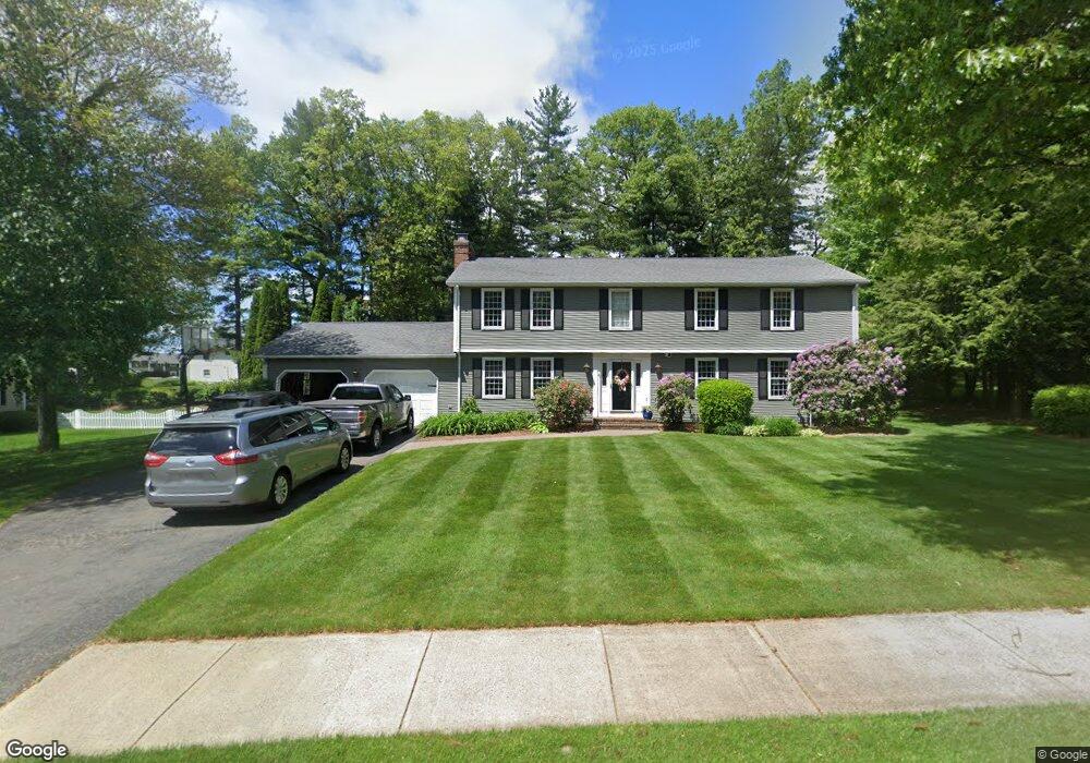 71 Ridgecrest Dr, Westfield, MA 01085 - photo 1