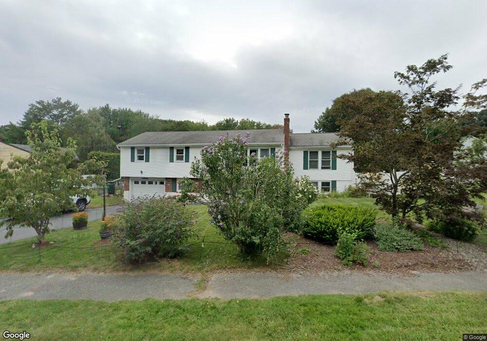 31 Whippoorwill Dr, Shrewsbury, MA 01545 - photo 1