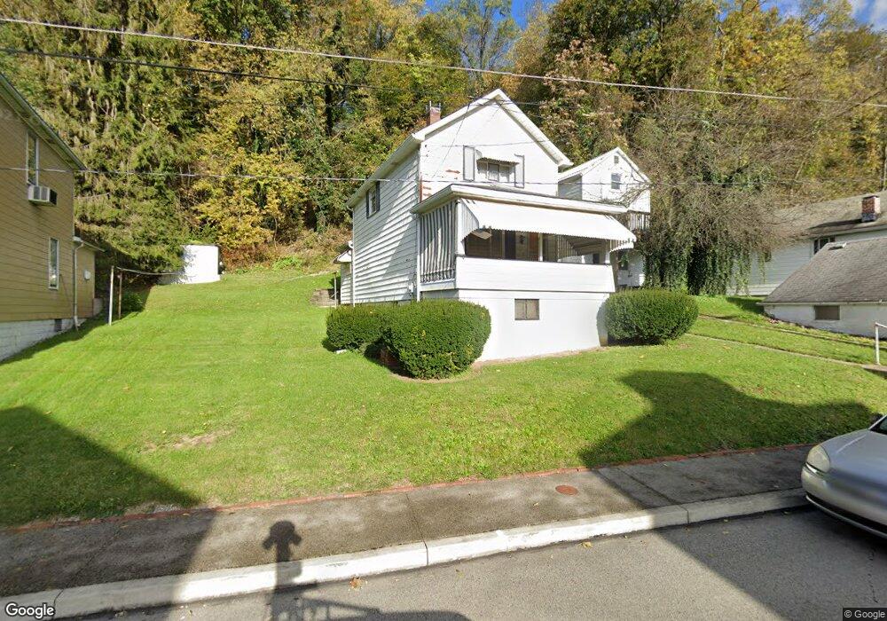 228 Quay St, East Vandergrift, PA 15629 - photo 1