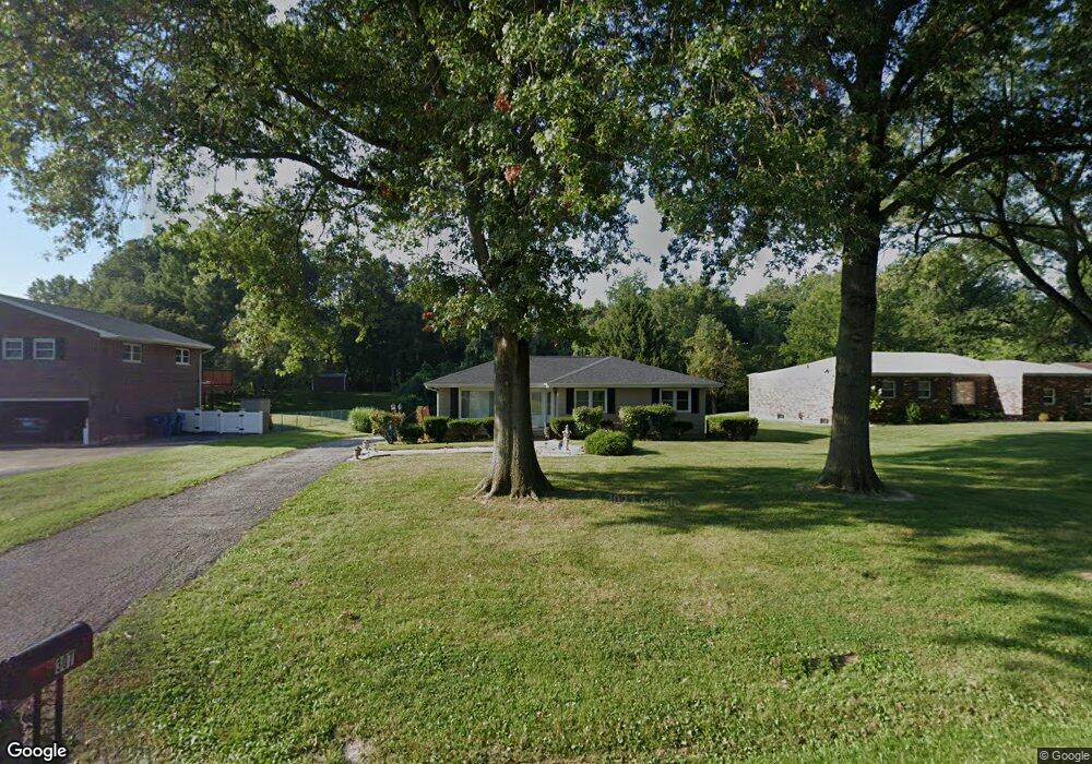 307 Bauer Ln, Maryville, IL 62062 - photo 1