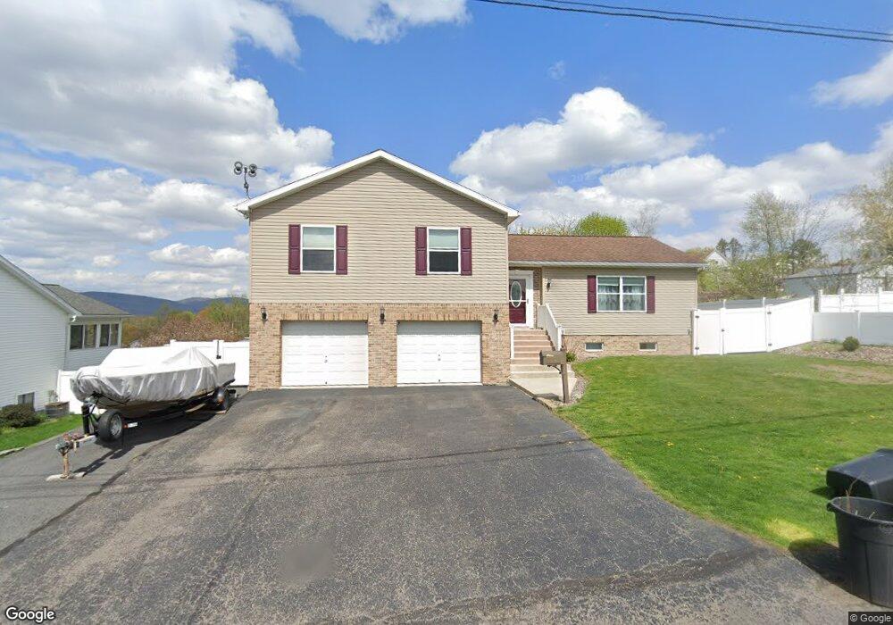 32 Wilcox St, Wilkes Barre, PA 18705 - photo 1