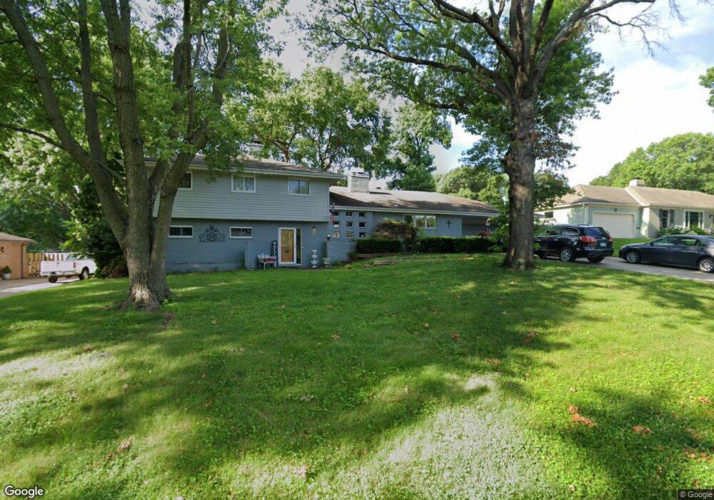 10907 W 53rd St, Shawnee, KS 66203 - photo 1